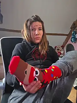 Snapshot of Lina_lou4 chatting on November 29, 2025, 2:17 pm Lina lou4 online show from November 29, 2025, 2:17 pm