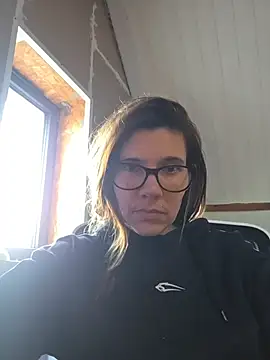 Snapshot of Lina_lou4 chatting on November 8, 2025, 3:15 pm Lina lou4 online show from November 8, 2025, 3:15 pm