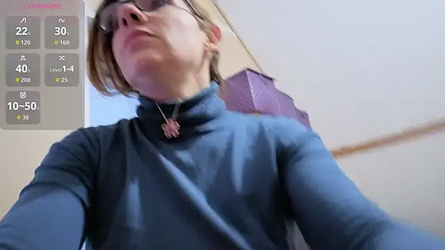 Snapshot of Lina_lou4 chatting on January 7, 2026, 4:34 pm Lina lou4 online show from January 7, 2026, 4:34 pm