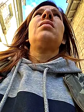 Snapshot of Lina_lou4 chatting on October 26, 2025, 9:31 am Lina lou4 online show from October 26, 2025, 9:31 am