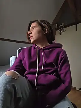 Snapshot of Lina_lou4 chatting on December 15, 2025, 12:55 pm Lina lou4 online show from December 15, 2025, 12:55 pm