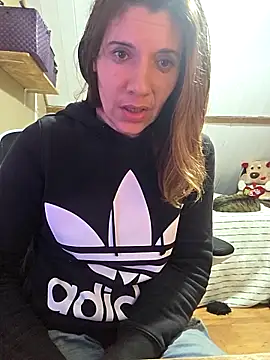 Snapshot of Lina_lou4 chatting on November 16, 2025, 5:06 pm Lina lou4 online show from November 16, 2025, 5:06 pm