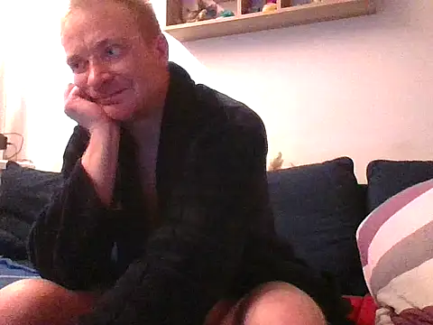 Snapshot of 82liska chatting on May 15, 2026, 10:52 pm 82liska online show from May 15, 2026, 10:52 pm
