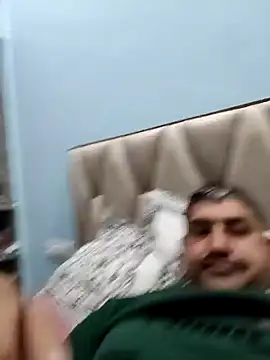 Snapshot of Amandev7 chatting on February 22, 2026, 9:27 pm Amandev7 online show from February 22, 2026, 9:27 pm