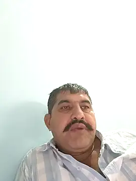 Snapshot of Amandev7 chatting on October 13, 2025, 11:12 am Amandev7 online show from October 13, 2025, 11:12 am