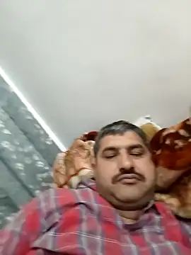 Snapshot of Amandev7 chatting on March 4, 2026, 6:10 am Amandev7 online show from March 4, 2026, 6:10 am