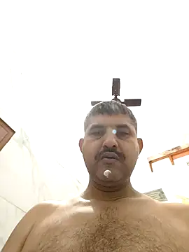 Snapshot of Amandev7 chatting on February 25, 2026, 3:29 am Amandev7 online show from February 25, 2026, 3:29 am