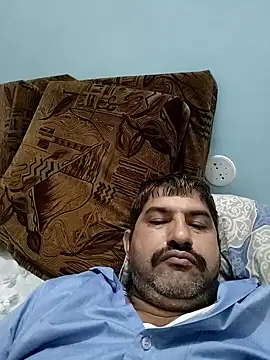 Snapshot of Amandev7 chatting on September 15, 2025, 7:58 pm Amandev7 online show from September 15, 2025, 7:58 pm