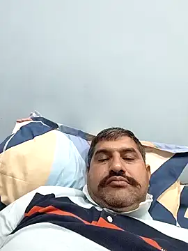 Snapshot of Amandev7 chatting on October 19, 2025, 4:10 pm Amandev7 online show from October 19, 2025, 4:10 pm