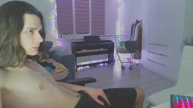 Snapshot of CandyChell chatting on February 6, 2025, 2:48 pm CandyChell online show from February 6, 2025, 2:48 pm