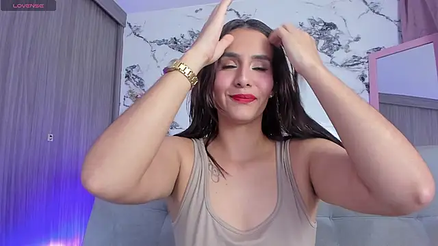 Annaross2 online show from March 3, 2026, 6:48 pm