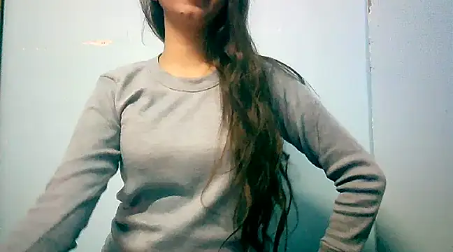 lovelydesi21 online show from January 15, 2025, 3:50 pm