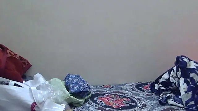 lovelydesi21 online show from February 23, 2026, 5:24 pm