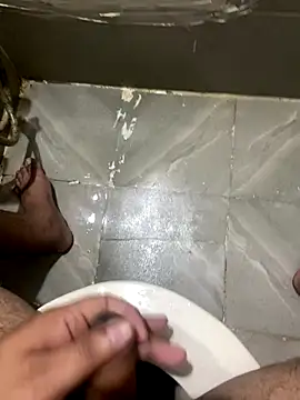 Rahuldhe22 online show from September 17, 2025, 8:22 pm