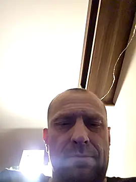 Roman0798 online show from November 29, 2025, 1:17 am