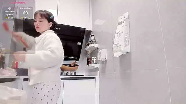 Vivian-6 online show from March 20, 2026, 1:06 am