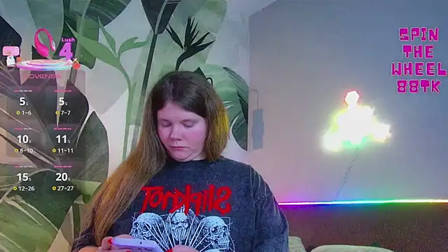 Snapshot of RubyValen chatting on February 6, 2026, 1:12 am RubyValen online show from February 6, 2026, 1:12 am