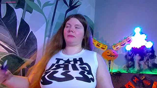 Snapshot of RubyValen chatting on October 30, 2025, 1:15 am RubyValen online show from October 30, 2025, 1:15 am