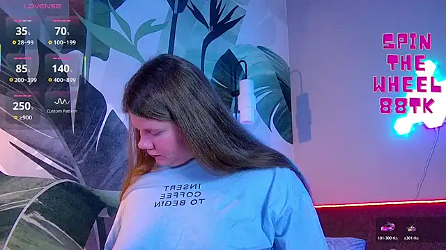 Snapshot of RubyValen chatting on November 22, 2025, 1:48 am RubyValen online show from November 22, 2025, 1:48 am