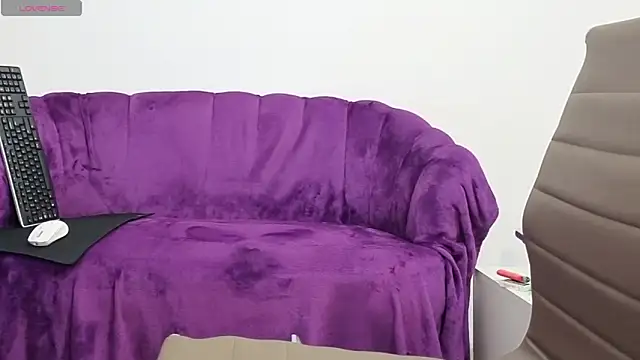 Snapshot of TheTopAlex chatting on September 28, 2025, 6:09 am TheTopAlex online show from September 28, 2025, 6:09 am