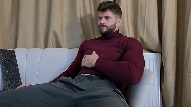 Snapshot of TheTopAlex chatting on November 6, 2025, 3:10 am TheTopAlex online show from November 6, 2025, 3:10 am