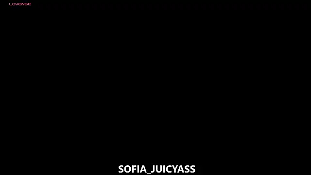 Snapshot of Sofia_JuicyAss chatting on February 27, 2025, 7:26 pm Sofia JuicyAss online show from February 27, 2025, 7:26 pm