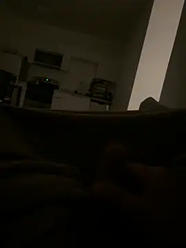 yanderruiz online show from April 18, 2026, 8:38 am