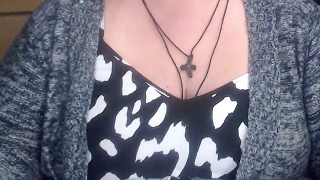 Snapshot of mayasmith chatting on October 21, 2025, 6:51 pm mayasmith online show from October 21, 2025, 6:51 pm