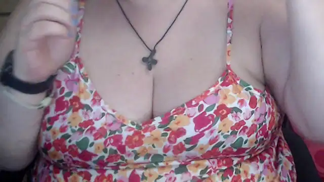 Snapshot of mayasmith chatting on November 9, 2025, 10:52 am mayasmith online show from November 9, 2025, 10:52 am