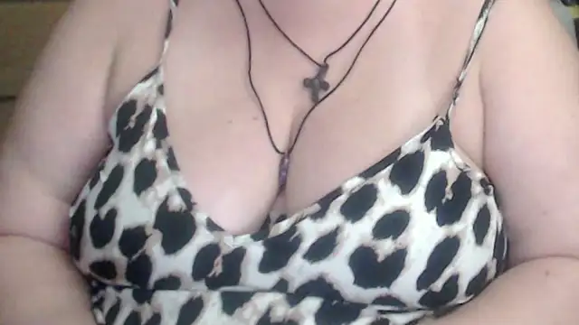 Snapshot of mayasmith chatting on October 23, 2025, 6:50 pm mayasmith online show from October 23, 2025, 6:50 pm