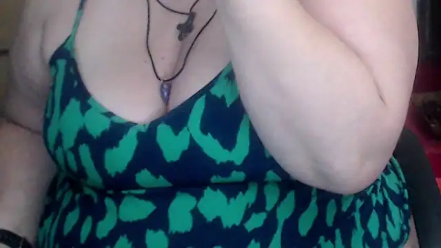 Snapshot of mayasmith chatting on October 27, 2025, 9:10 am mayasmith online show from October 27, 2025, 9:10 am