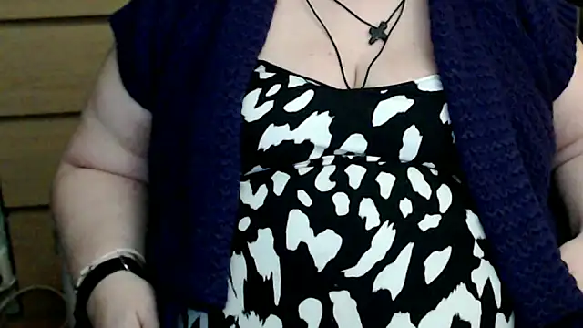 Snapshot of mayasmith chatting on November 21, 2025, 8:19 pm mayasmith online show from November 21, 2025, 8:19 pm