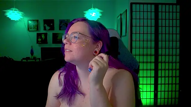 KiraSpitQueen online show from March 18, 2026, 3:42 am