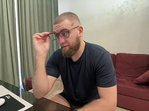 Snapshot of Bear_bear_ chatting on March 15, 2025, 4:57 am Bear bear online show from March 15, 2025, 4:57 am