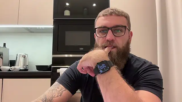 Snapshot of Bear_bear_ chatting on November 20, 2025, 12:39 pm Bear bear online show from November 20, 2025, 12:39 pm