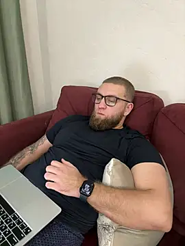 Snapshot of Bear_bear_ chatting on February 27, 2025, 11:48 pm Bear bear online show from February 27, 2025, 11:48 pm