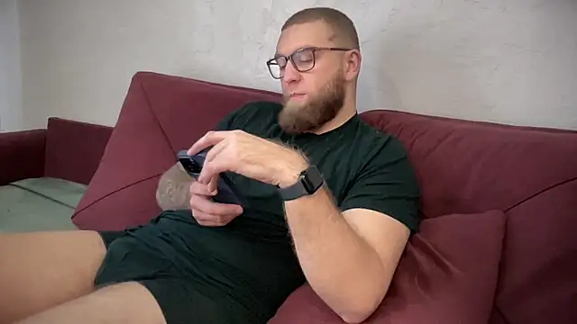 Snapshot of Bear_bear_ chatting on March 21, 2025, 10:17 am Bear bear online show from March 21, 2025, 10:17 am