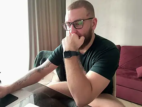 Snapshot of Bear_bear_ chatting on March 20, 2025, 9:37 am Bear bear online show from March 20, 2025, 9:37 am