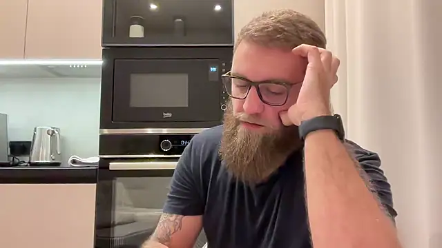 Snapshot of Bear_bear_ chatting on November 28, 2025, 11:21 am Bear bear online show from November 28, 2025, 11:21 am