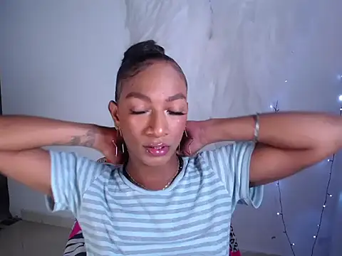 samy doll online show from April 4, 2026, 1:01 am