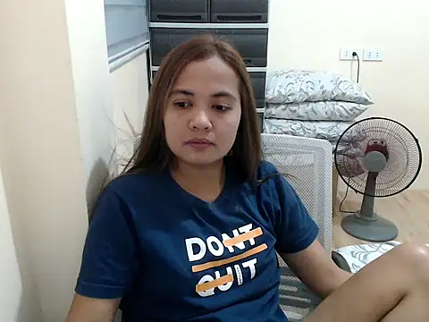 Snapshot of xTheLastVIRGINx chatting on April 23, 2026, 1:24 pm xTheLastVIRGINx online show from April 23, 2026, 1:24 pm