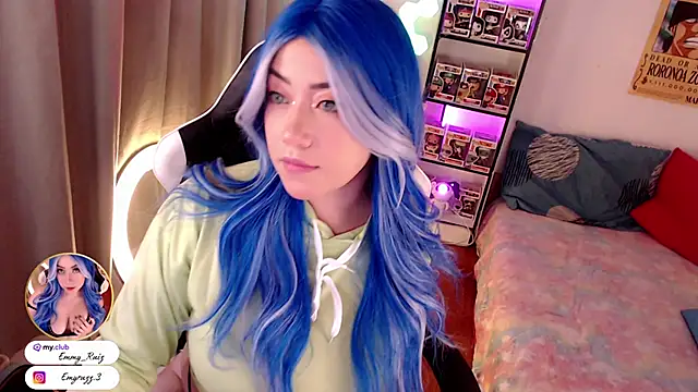 Snapshot of Emmy_Ruiz chatting on September 20, 2025, 11:43 pm Emmy Ruiz online show from September 20, 2025, 11:43 pm