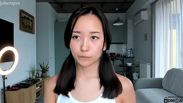 julias tapes online show from January 19, 2025, 12:17 pm
