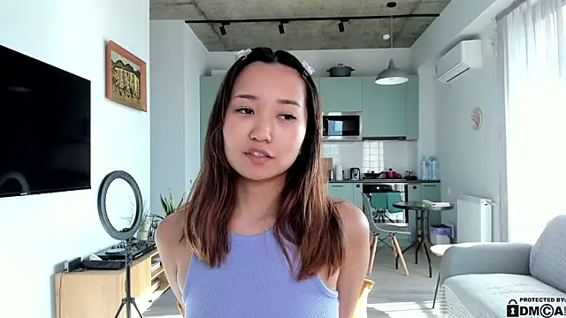 julias tapes online show from January 12, 2025, 9:51 am