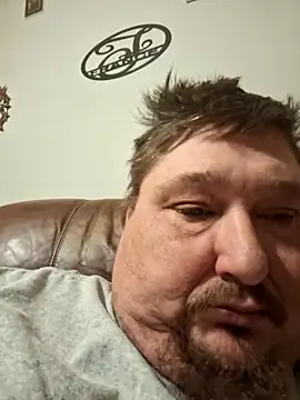 Snapshot of danman1979999 chatting on December 1, 2025, 11:38 pm danman1979999 online show from December 1, 2025, 11:38 pm