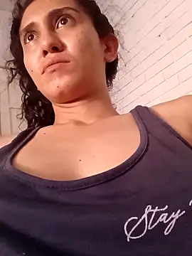 valeriaswang Lucas online show from March 6, 2026, 2:23 pm