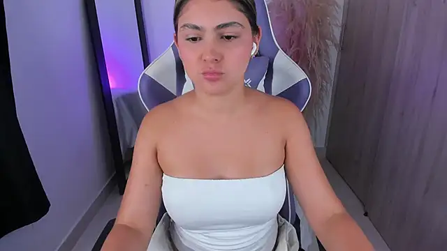 Snapshot of sofia_henaok chatting on February 10, 2026, 1:48 am sofia henaok online show from February 10, 2026, 1:48 am