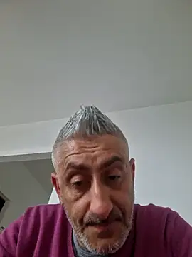 cuci45 online show from December 21, 2025, 4:41 pm