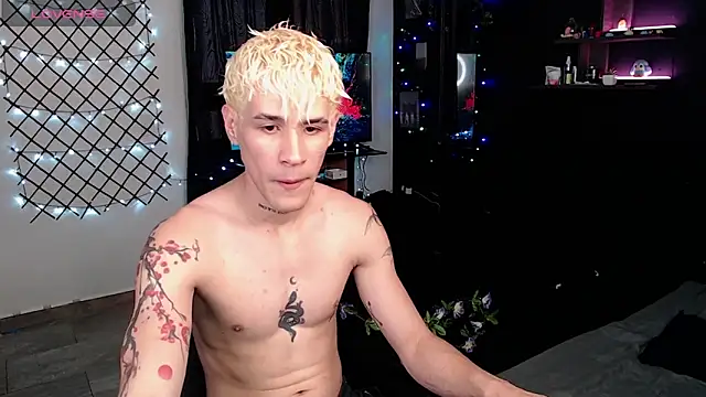 Snapshot of andybxby chatting on January 18, 2025, 9:13 pm andybxby online show from January 18, 2025, 9:13 pm