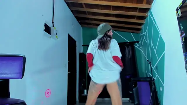 Snapshot of ink_demonxxx chatting on March 4, 2025, 9:22 pm ink demonxxx online show from March 4, 2025, 9:22 pm